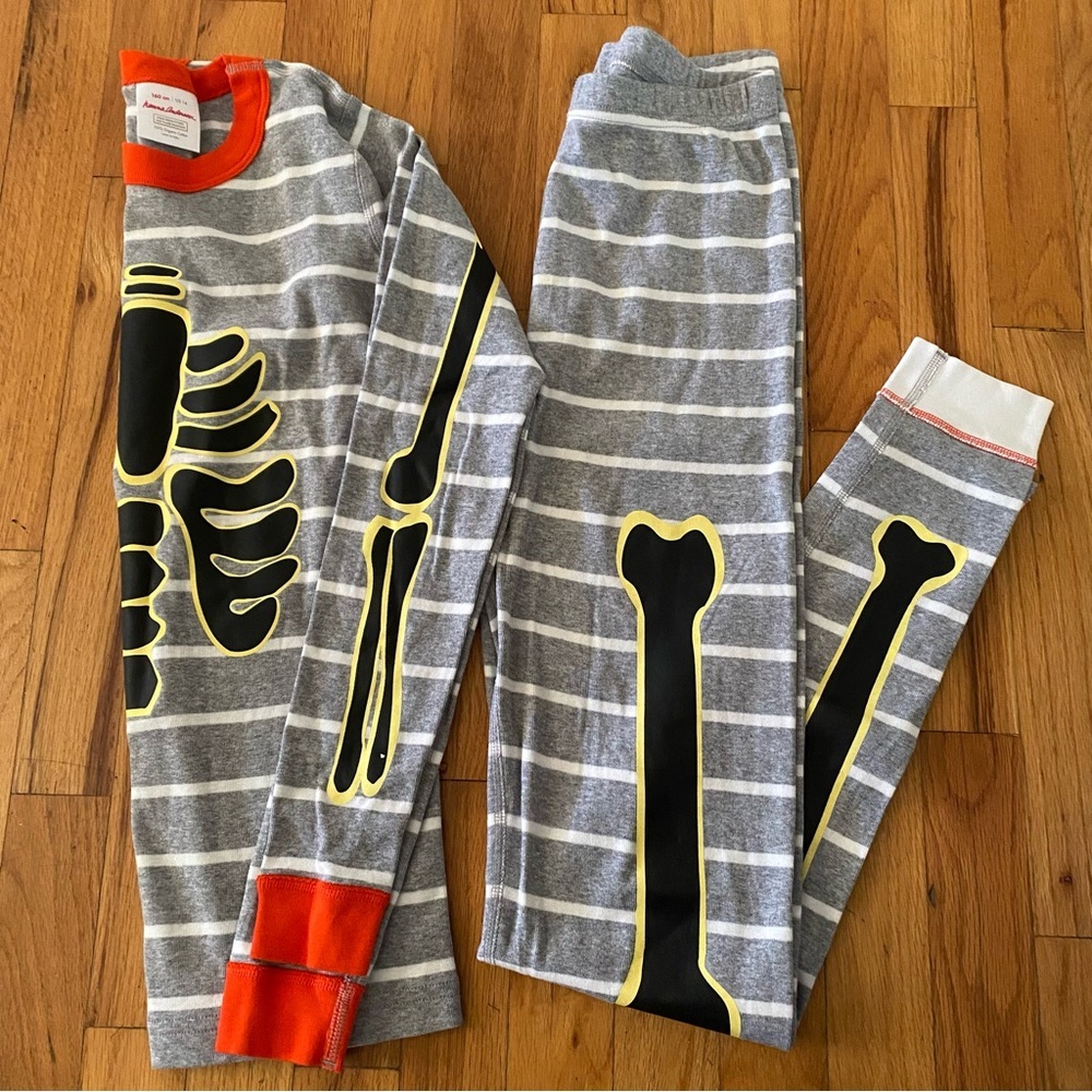 Hanna Andersson Skeleton Pajama Set